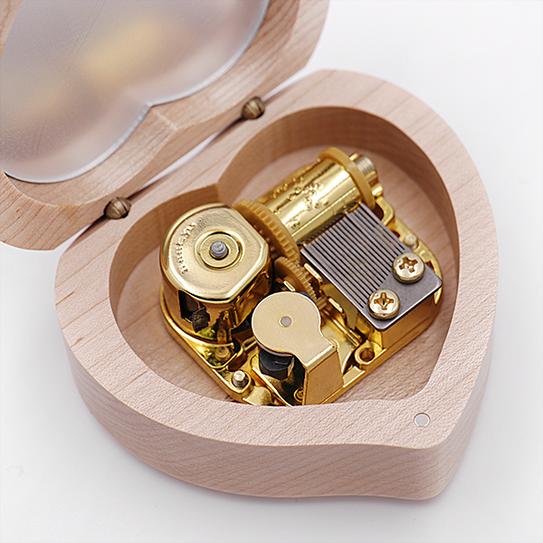 Personalized Picture Wooden Music box-heart